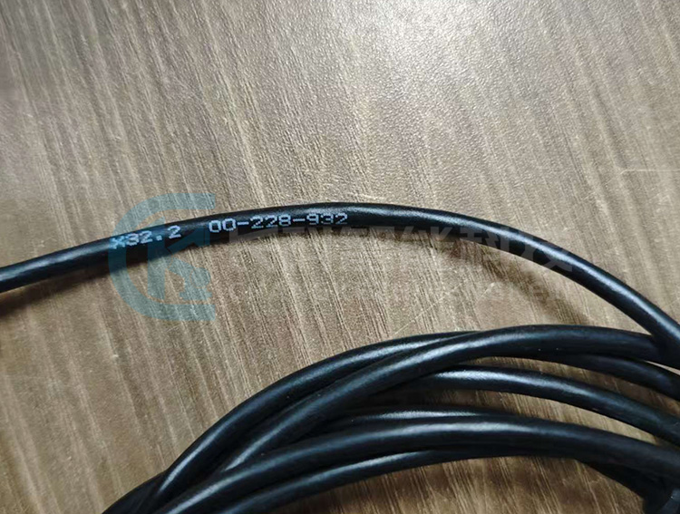 庫(kù)卡零點(diǎn)校正儀EMD X32.2轉(zhuǎn)接線纜00-228-932